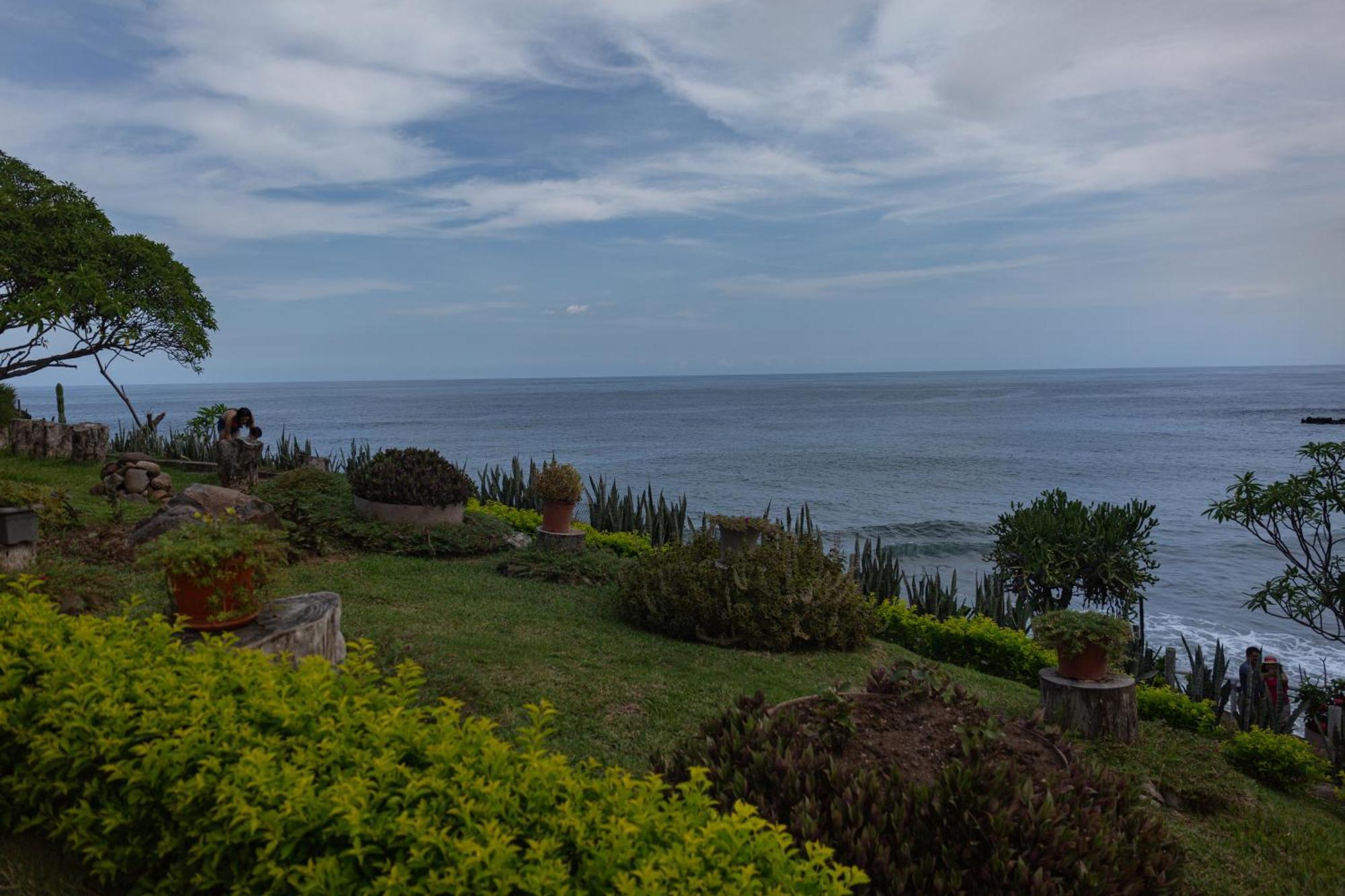 Atami Escape Resort La Libertad Buitenkant foto