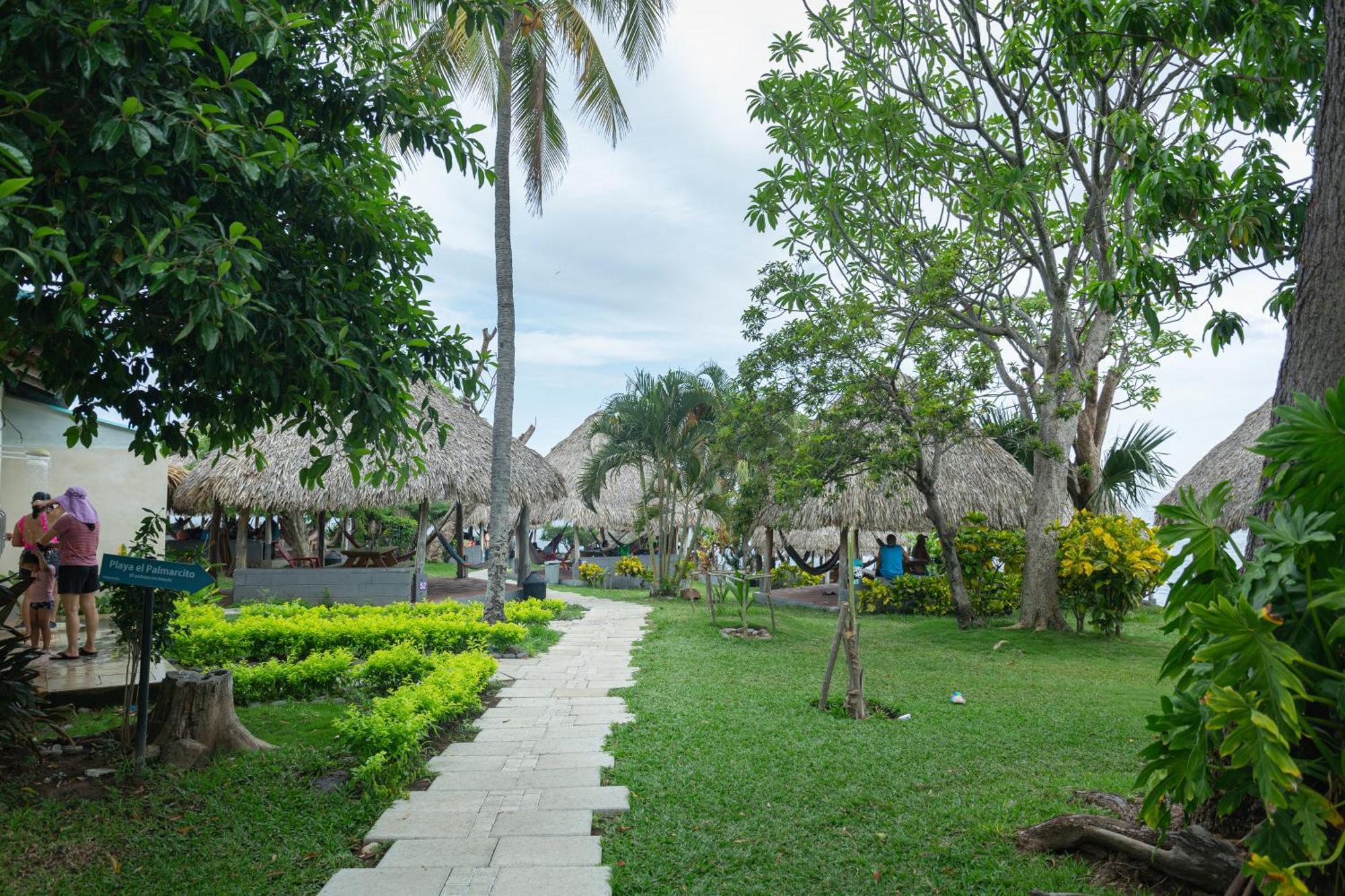 Atami Escape Resort La Libertad Buitenkant foto